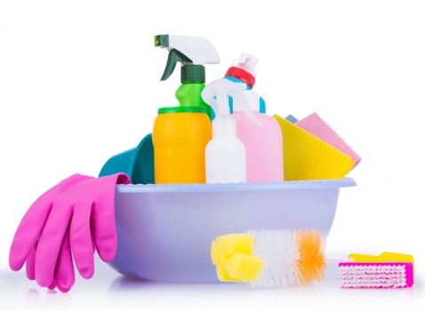 Professional window cleaner using advanced tools